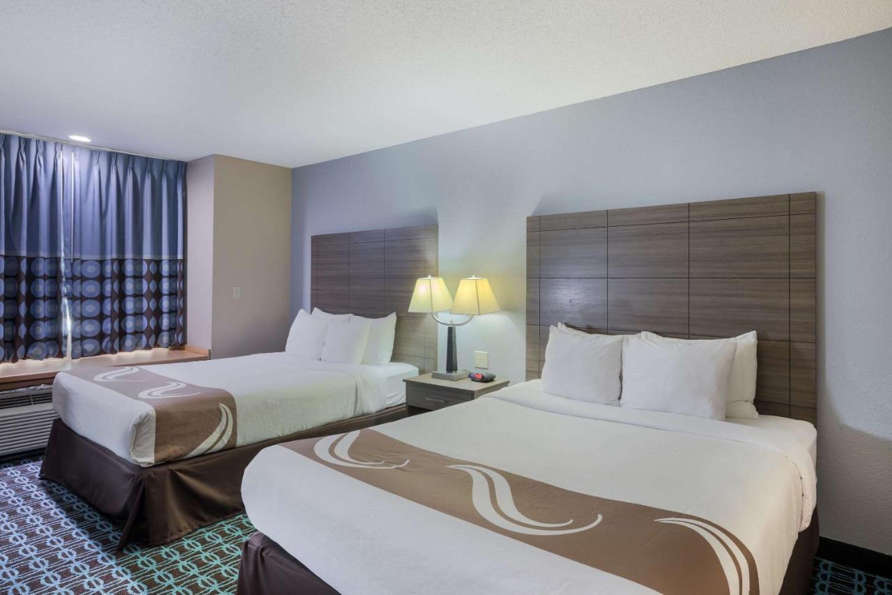 Sonesta Essential Hotel Blue Springs Exterior photo